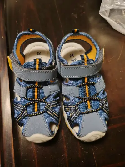Sandalias deportivas para niños Figaro azul y amarillo - miniatura 2