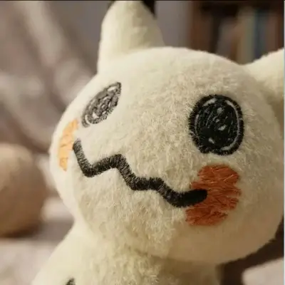 Peluche Mimikyu Pokémon suave y adorable - miniatura 2