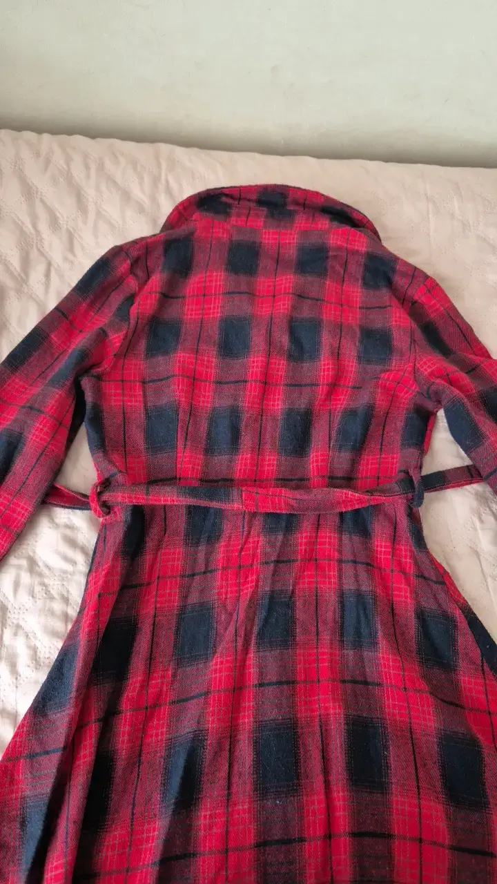 Vestido camisero de cuadros rojo y negro - 3