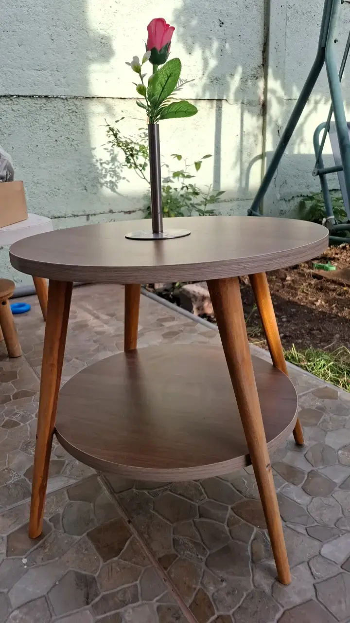 Mesa de centro redonda de madera - 1