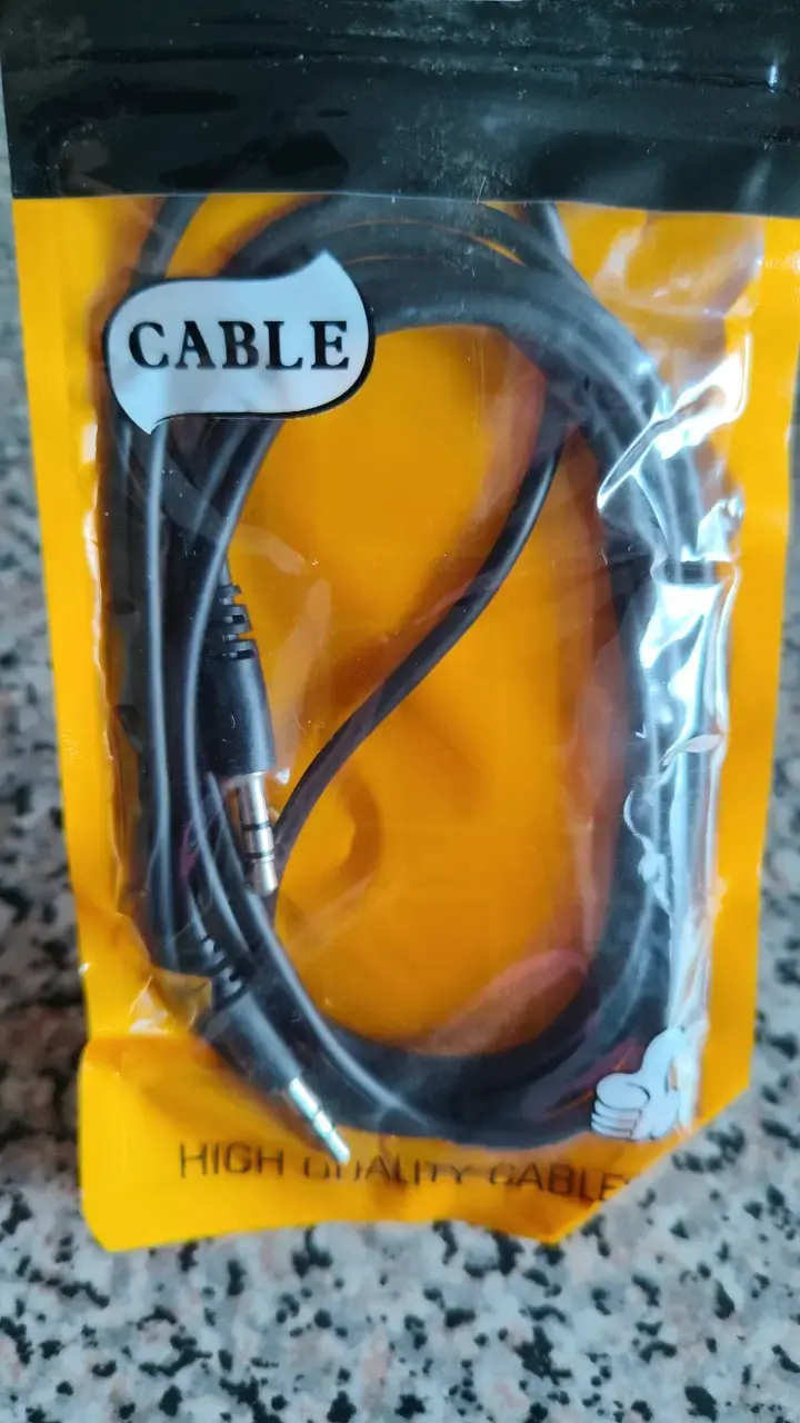Cable de audio auxiliar 3.5mm alta calidad - 2