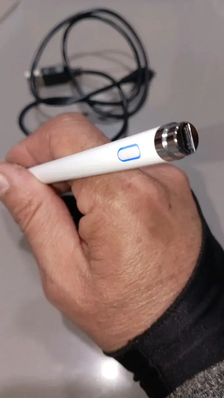 Lápiz Capacitivo Activo Blanco para Pantallas Táctiles - 3