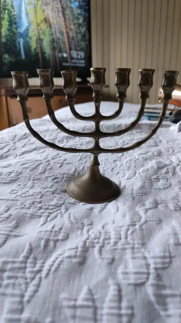 Candelabro Menorá de Bronce Antiguo