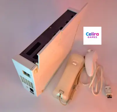Nintendo Wii con accesorios y adaptador HDM - miniatura 2