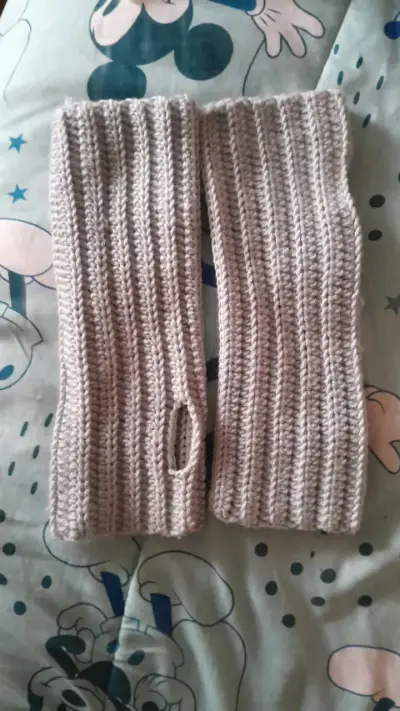 Guantes tejidos sin dedos color beige - miniatura 1