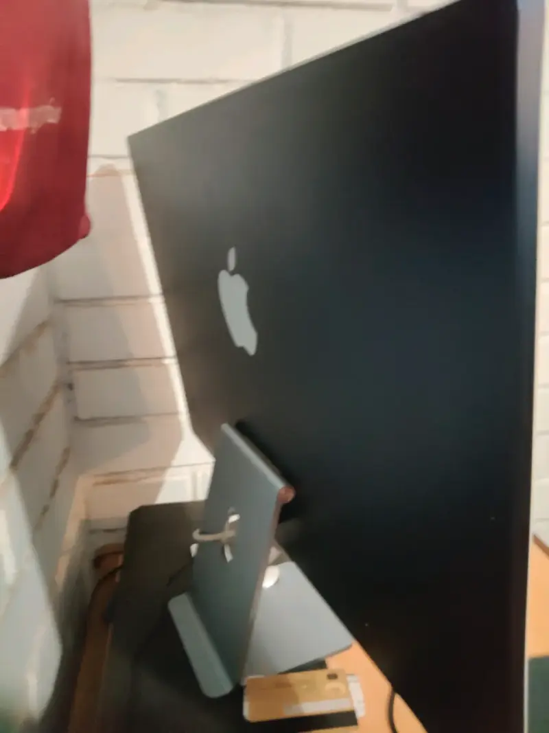 iMac de Apple con Magic Mouse - 4