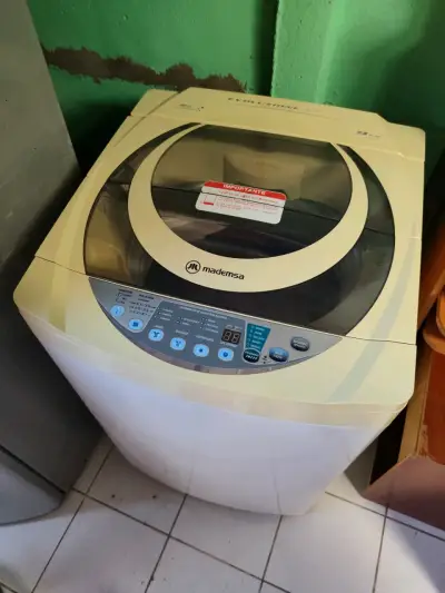 Lavadora Mademsa Evoluzione 9kg en buen estado - miniatura 1