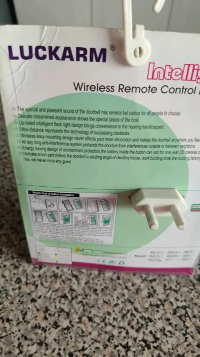 Timbre inalámbrico Luckarm con control remoto - miniatura 2