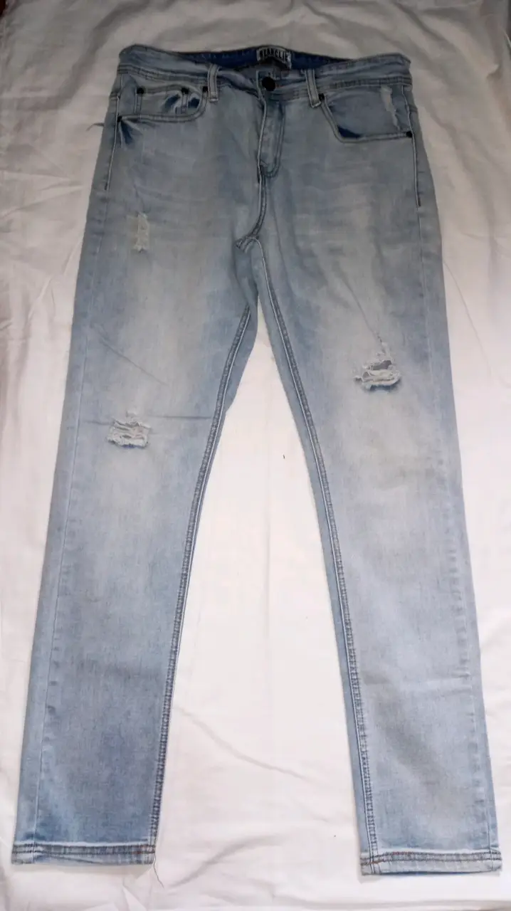 Jeans celestes desgastados Bearclif para hombre - 1