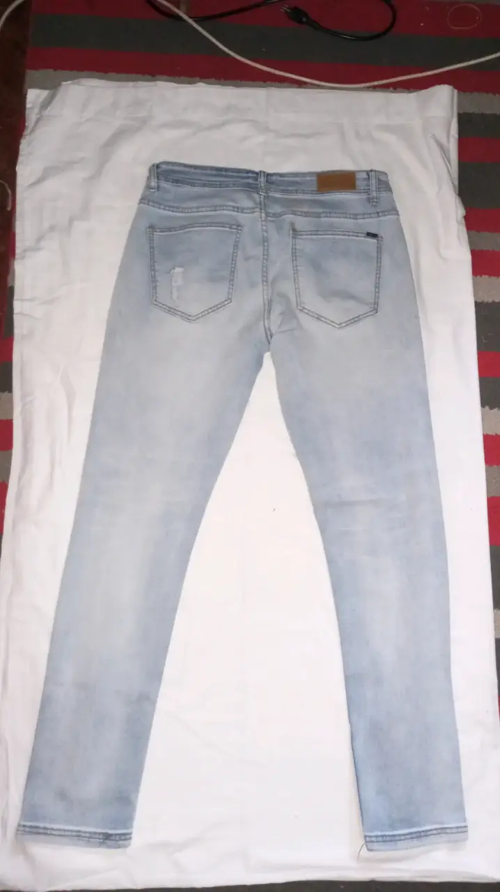 Jeans celestes desgastados Bearclif para hombre - 2