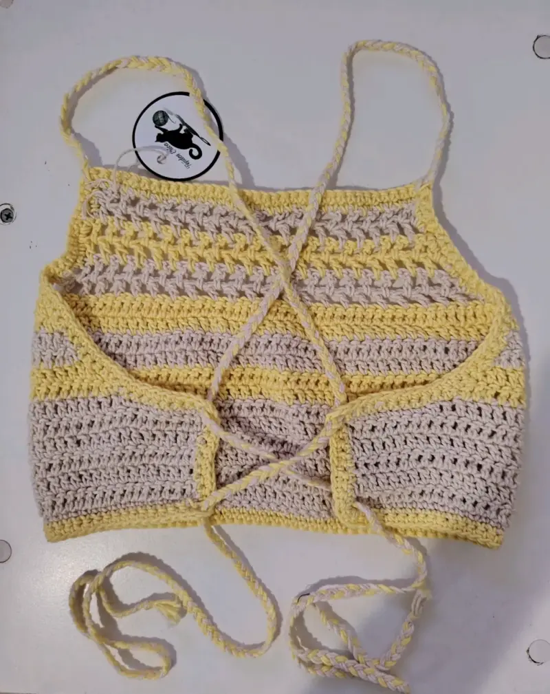 Top tejido a crochet amarillo y beige - 2