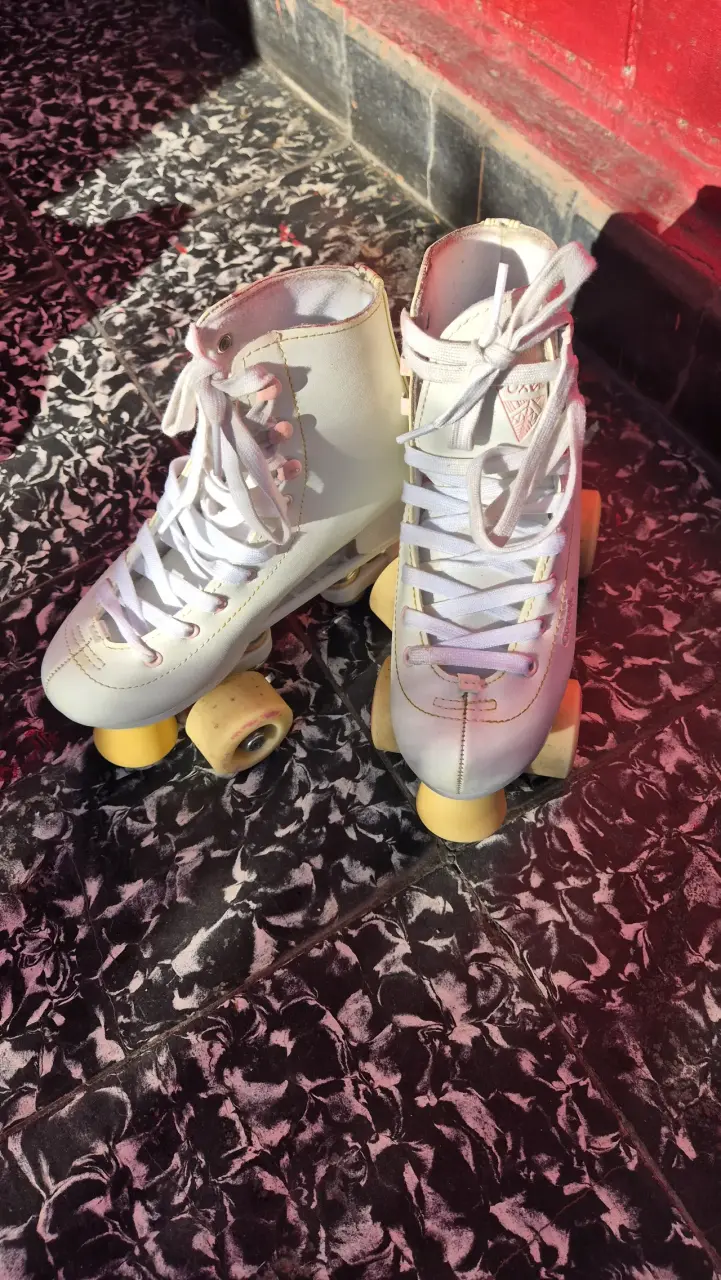 Patines de cuatro ruedas blancos Oxelo - 2