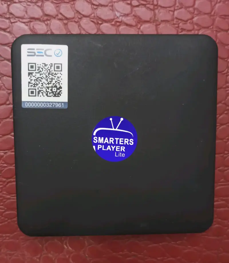 Decodificador Entel con control remoto y accesorios - 6