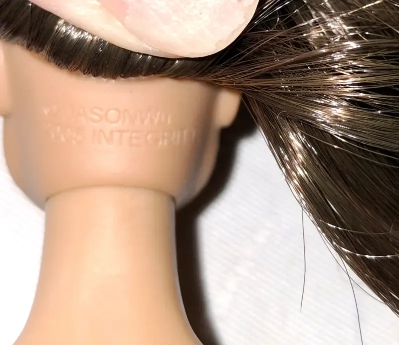 Muñeca articulada de moda con cabello largo - 6