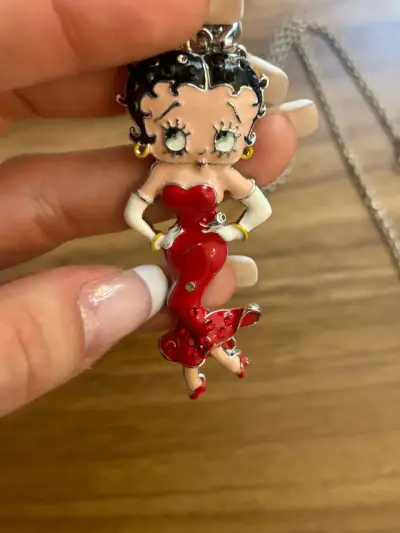 Collar con colgante de Betty Boop - miniatura 2