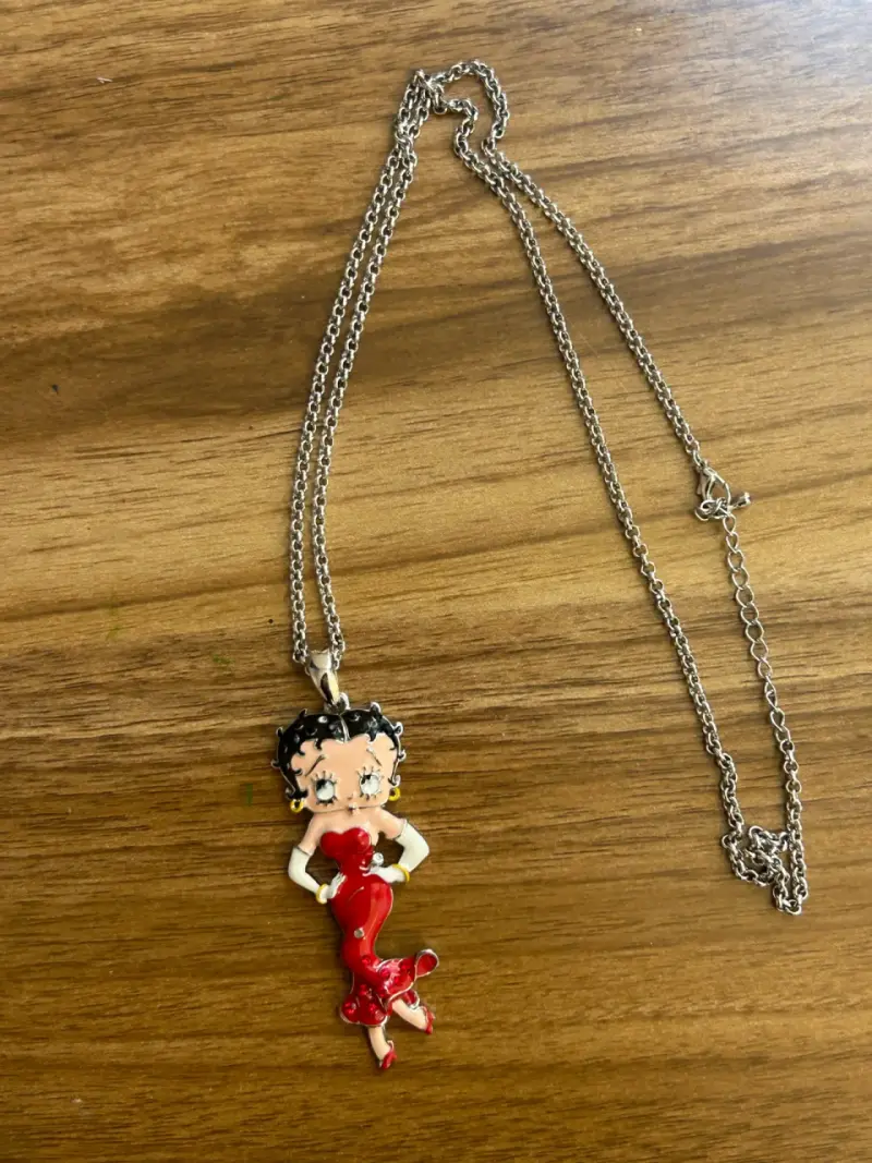 Collar con colgante de Betty Boop - 1