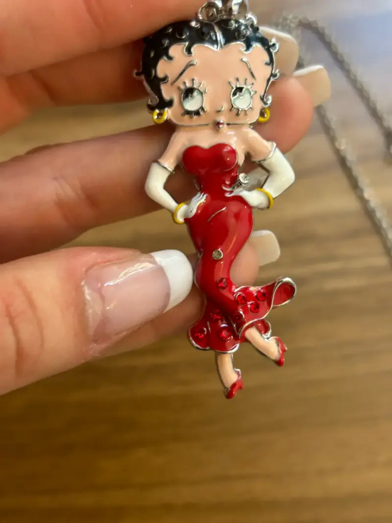 Collar con colgante de Betty Boop - 6