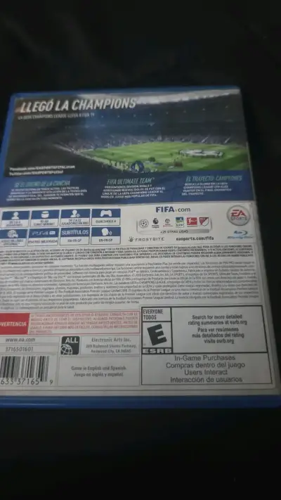 Juego FIFA 19 para PS4 en buen estado - miniatura 2