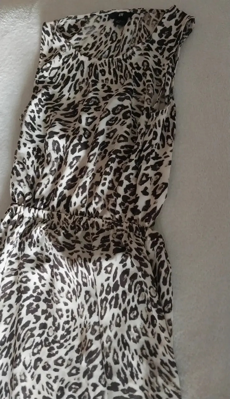 Vestido largo estampado animal print H&M - 2