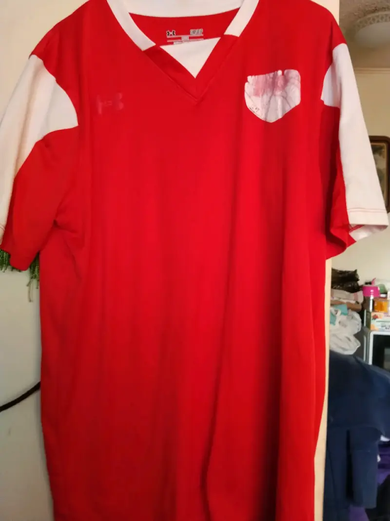 Camiseta deportiva roja Under Armour talla S - 3