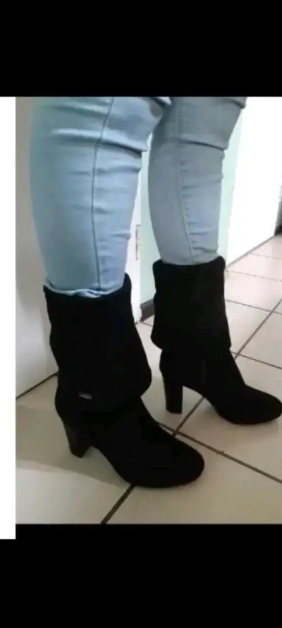Botas de tacón alto negras para mujer - miniatura 2