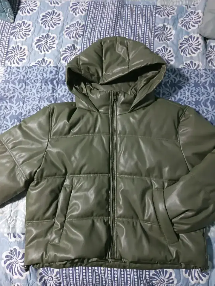 Chaqueta acolchada verde con capucha talla XL - 1