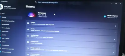 Laptop Acer en buen estado ( de segunda mano ) - miniatura 6