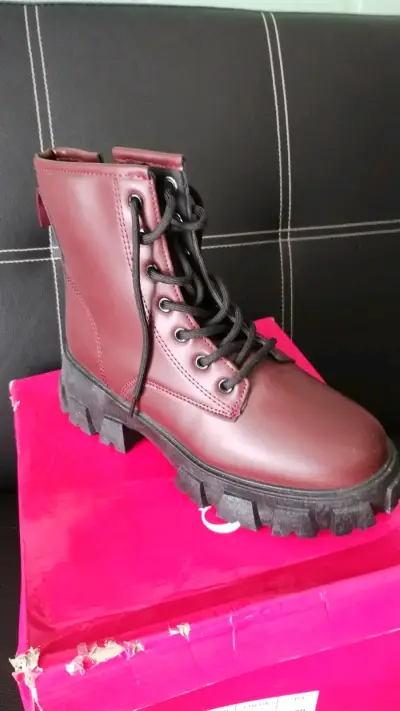 Botas de cuero burdeos con suela gruesa - miniatura 2
