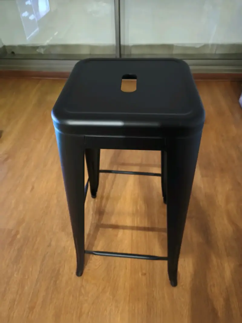Silla de bar alta de metal negro moderno - 1