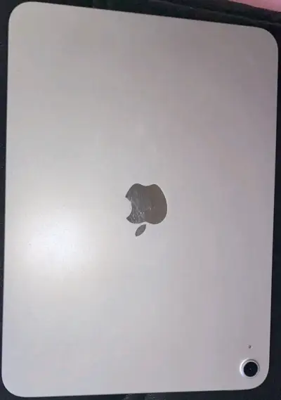 iPad con Apple Pencil y funda protectora - miniatura 1