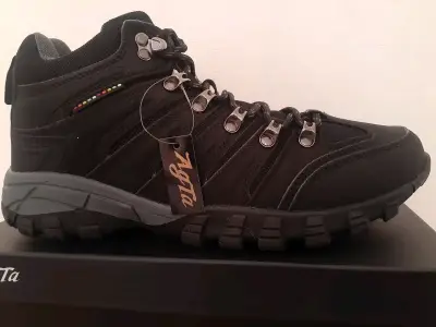 Botas de senderismo Agta negras y grises - miniatura 1
