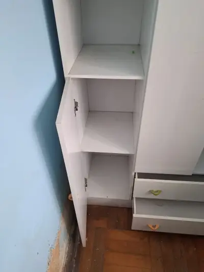 Ropero blanco con estantes y cajones para dormitorio - miniatura 1