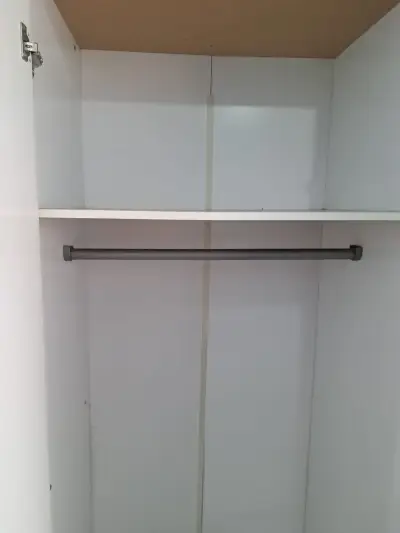 Ropero blanco con estantes y cajones para dormitorio - miniatura 4
