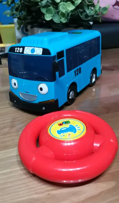 Tayo original con sonido, luces y movimientos. - miniatura 1