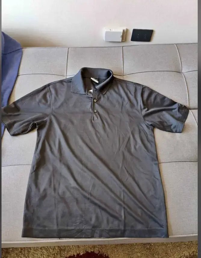 Polera gris con logo bordado nike - 1