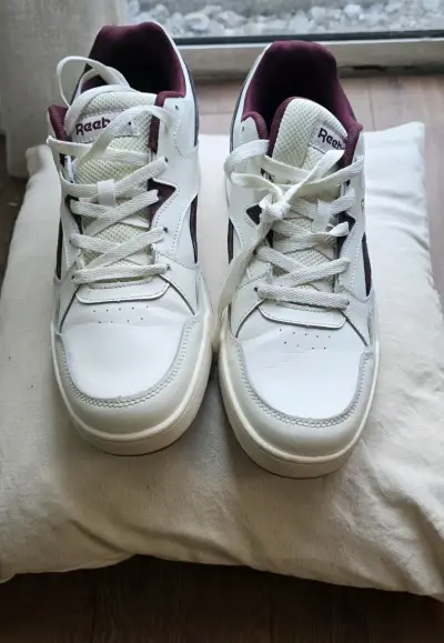 Zapatillas deportivas Reebok blancas y burdeos - miniatura 3