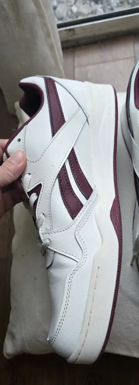 Zapatillas deportivas Reebok blancas y burdeos - 6
