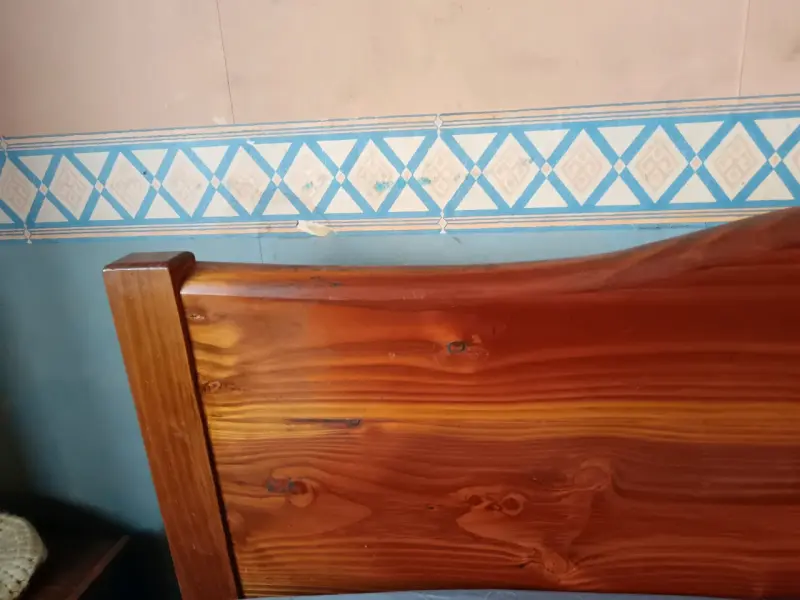 Cama King de Madera con Colchón Incluido - 2