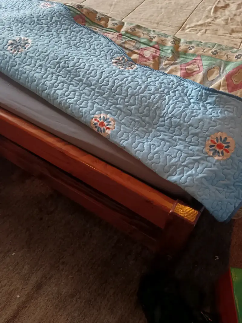 Cama King de Madera con Colchón Incluido - 5