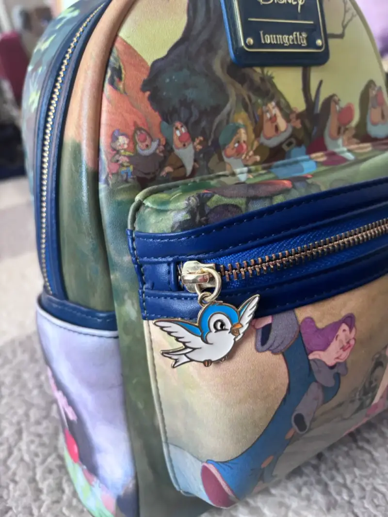 Mochila Disney Loungefly Blanca Nieves - 2