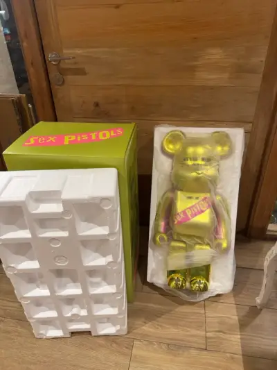 Figura de colección Sex Pistols Bearbrick 1000%% - miniatura 2