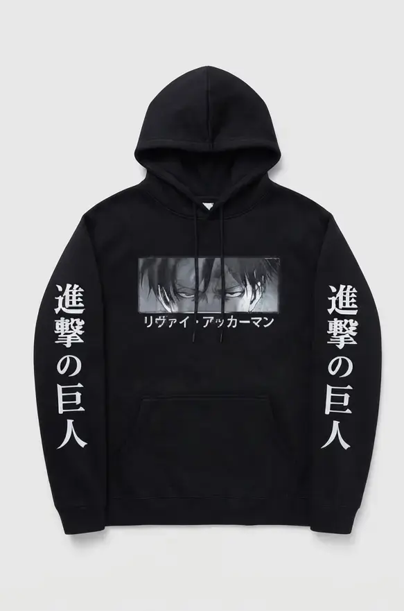 Polerón negro con diseño de Shingeki no Kyojin - 1