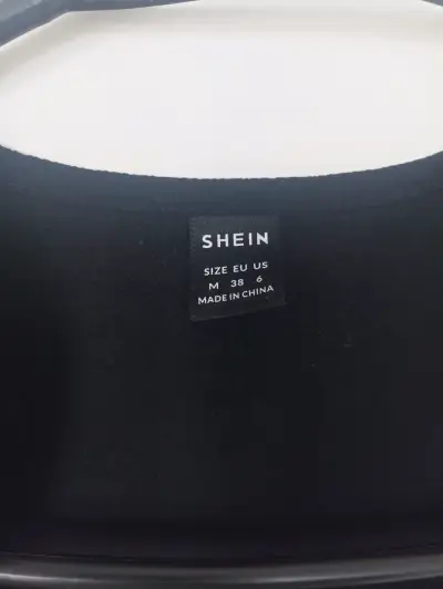 Body negro sin mangas Shein talla M - miniatura 3