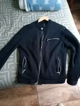 Chaqueta negra de hombre Zara con cierre - 1