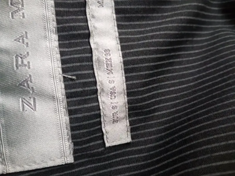 Chaqueta negra de hombre Zara con cierre - 3