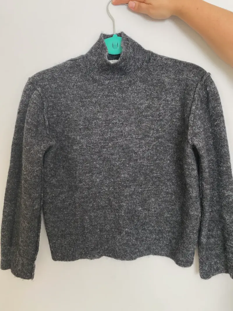 Suéter de lana gris para mujer - 1