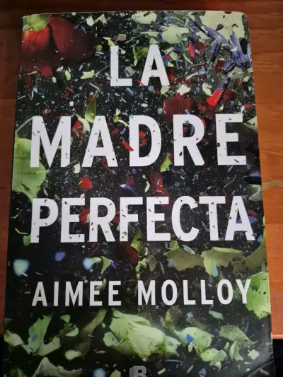 Libro 'La Madre Perfecta' de Aimee Molloy - miniatura 1