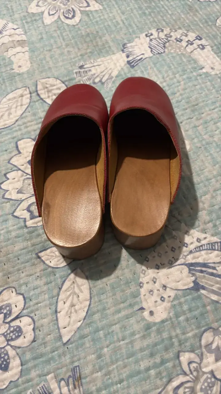 Zuecos de cuero rojo para mujer - 2