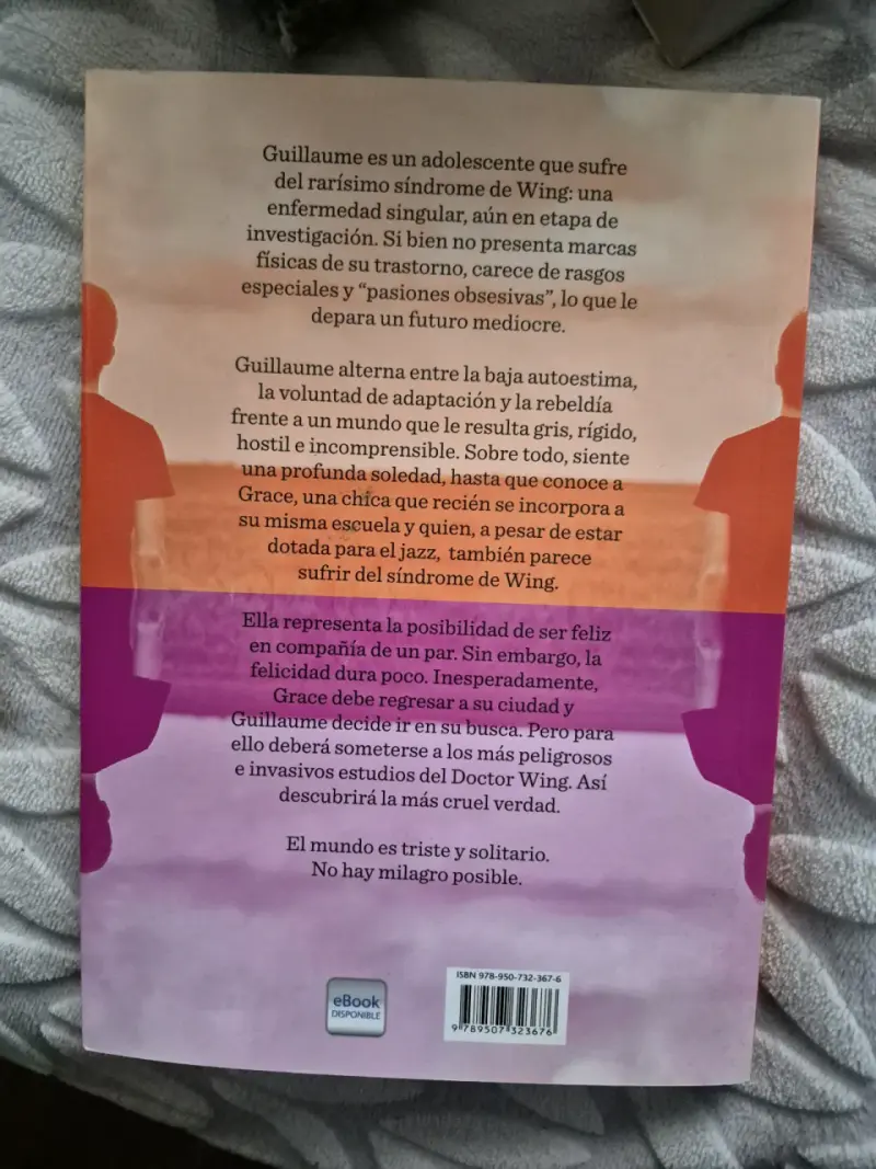 Libro 'Diferente' de Victoria Grondin - 2