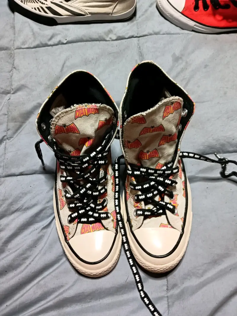 Zapatillas Converse Batman edición especia - 2